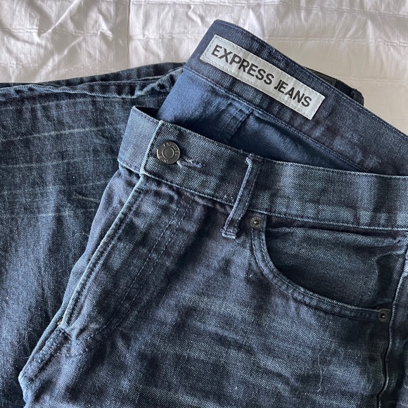 Lightly worn Express Dark Wash Kingston Bootcut Classic Fit Men’s Jeans 32x30 - Picture 2 of 5